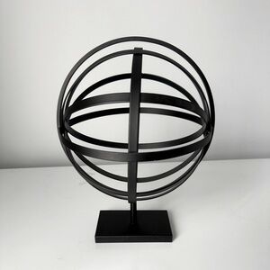*HOST PICK* 𝅺METAL round Decoration